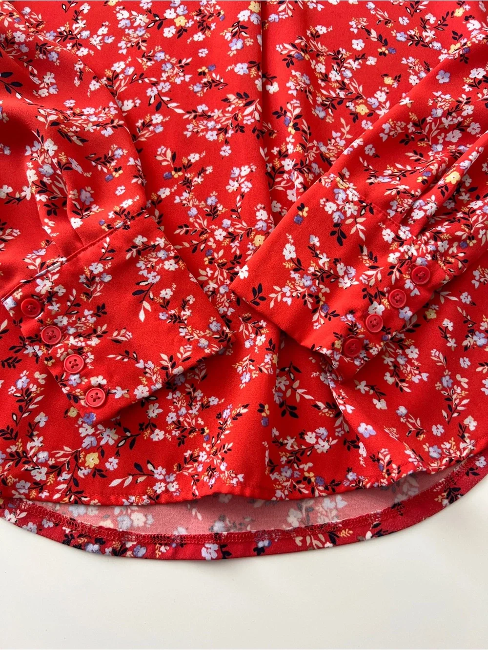 Ann Taylor Red Floral Blouse XXS Silky V Neck Long Sleeve Feminine Top XS